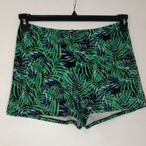 PINK Victoria's Secret Green Leaf Print High Waist Shorts‎ Back Zipper L